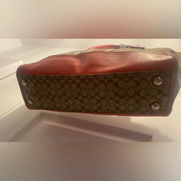 COACH Purse - Picture 4 of 13